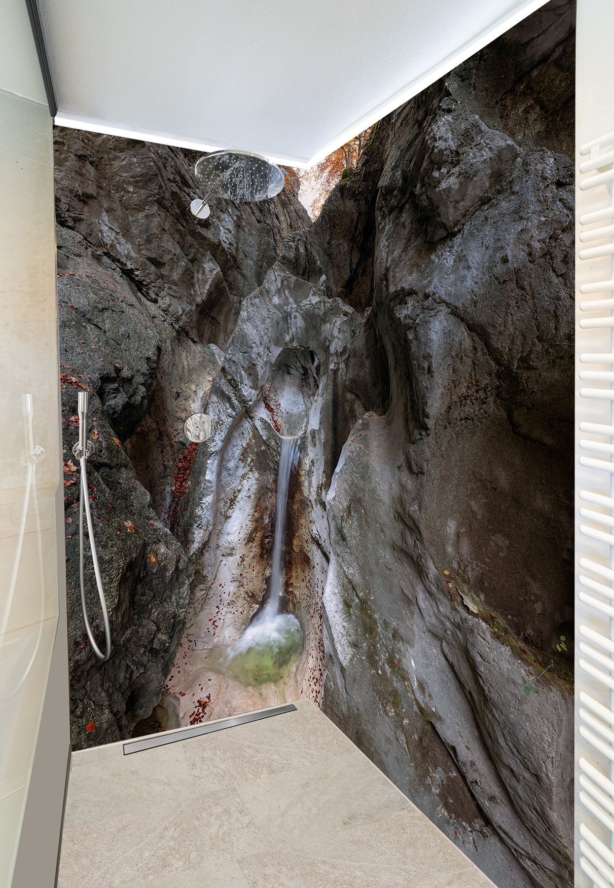 Dusche mit Fotomotiv - Wasserfall durchs Felsenloch