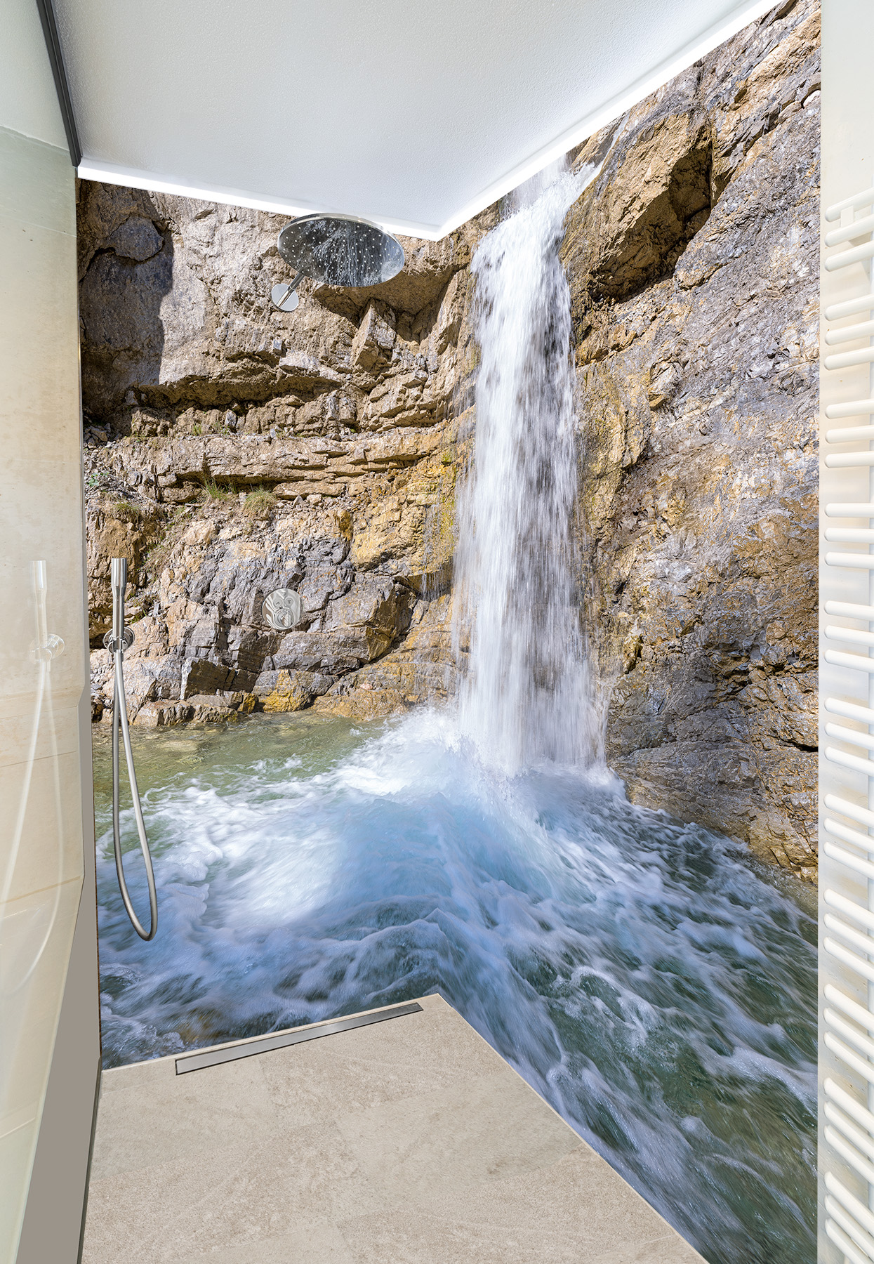Dusche mit Fotomotiv - Wasserfall mit Felswand