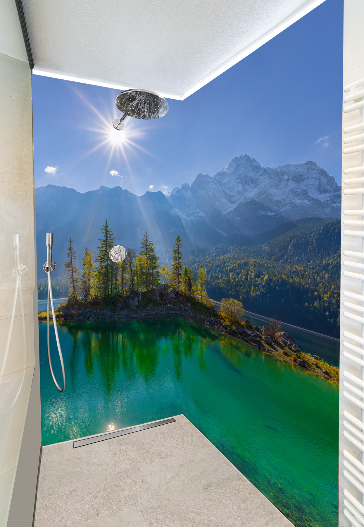 Dusche mit Fotomotiv - Eibsee Braxeninsel Zugspitze. Blick aus der Braxenbucht auf die Braxeninsel am Eibsee. Im Hintergrund sieht man den Morgendunst.