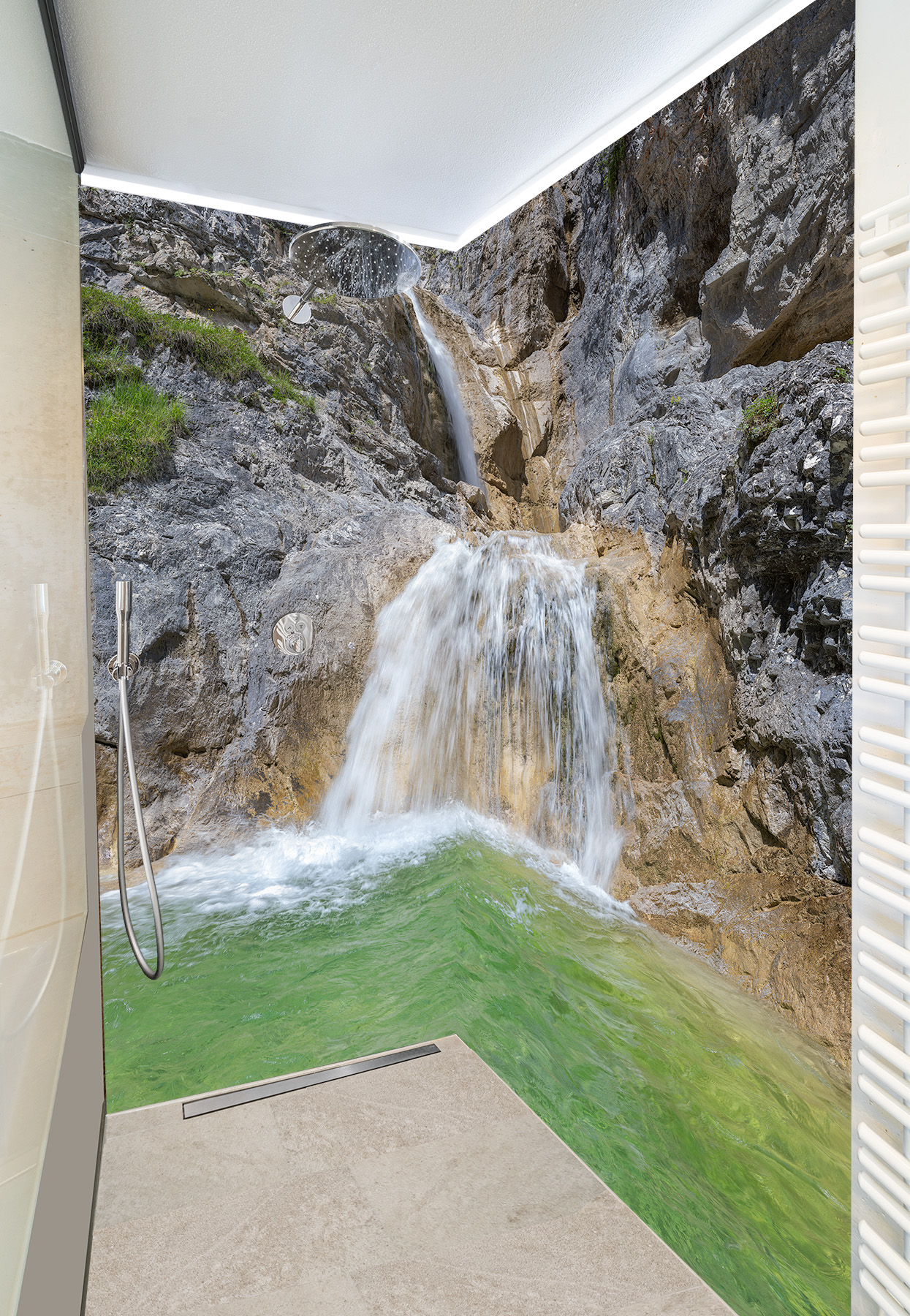 Motiv für eine individuelle Duschwand mit Wasserfällen und Gumpe / Pool