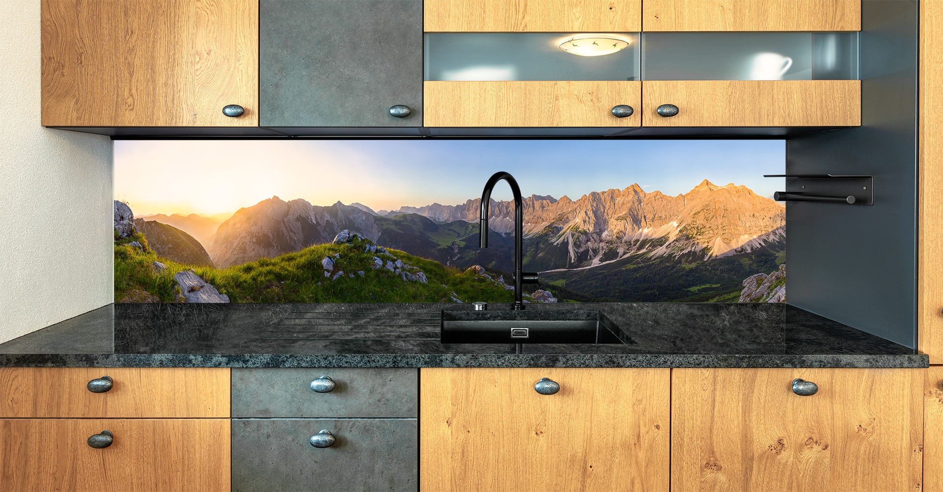 Motiv für eine Küchenrückwand - Panorama über dem kleinen Ahornboden mit Blick auf die Falkengruppe, Falkenhütte und den Karwendelhauptkamm mit Birkarspitze.