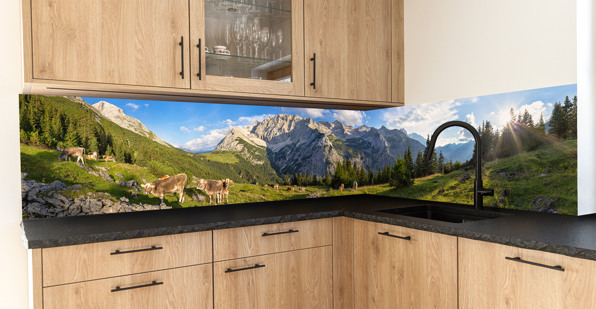 Motiv für eine Küchenrückwand - Karwendeltal Birkarspitze mit Kälbern