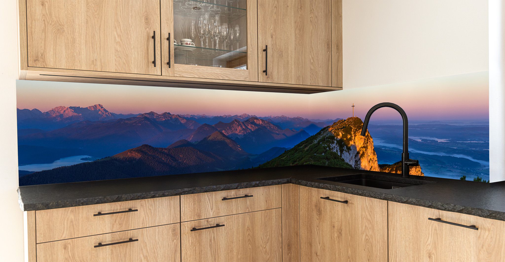 Motiv für eine Küchenrückwand - Morgenrot an der Benediktenwand