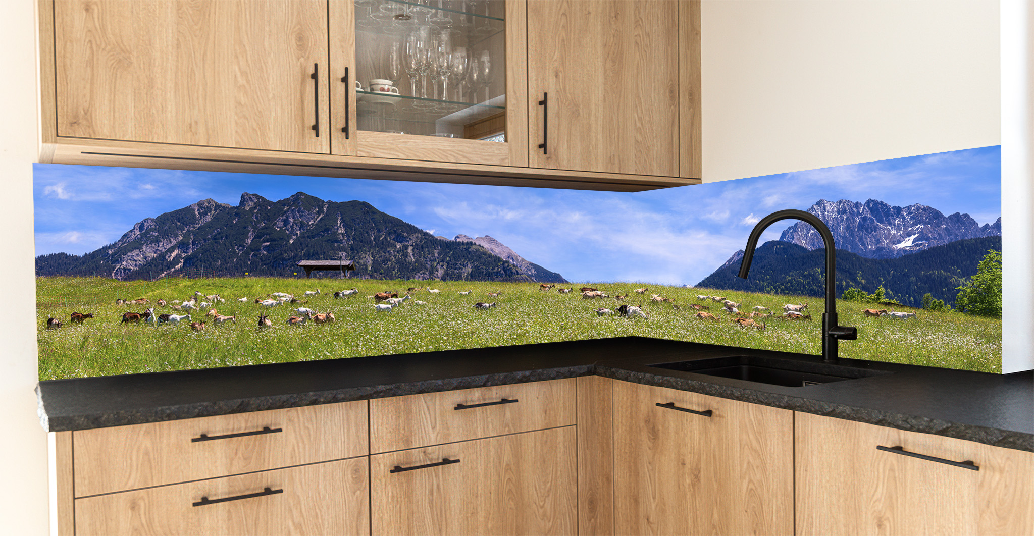Motiv für eine Küchenrückwand - Ziegenwiese - Goaßalm Buckelwiesen