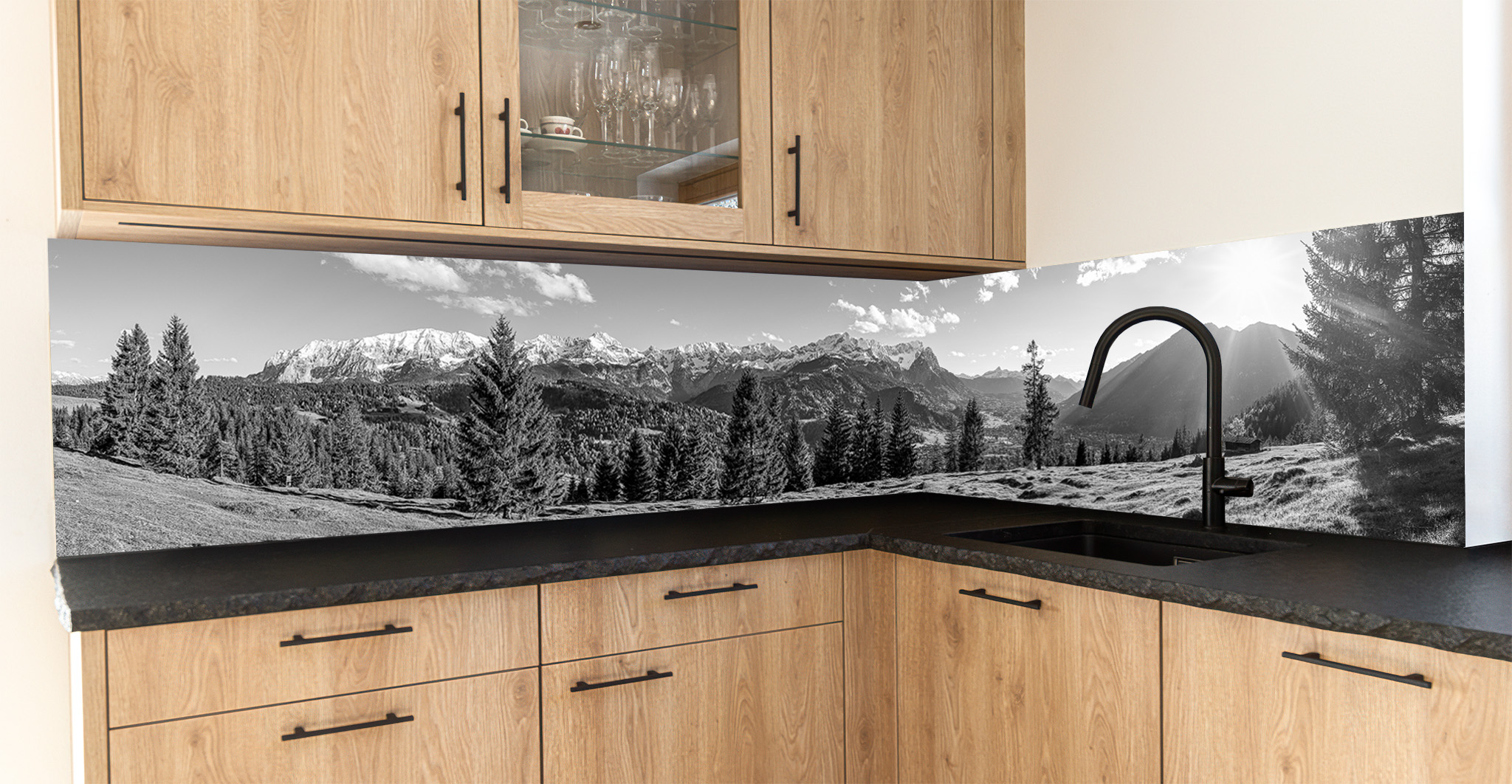 Motiv für eine Küchenrückwand - Garmisch-Partenkirchen Bergblick Eckenhütte schwarz-weiß