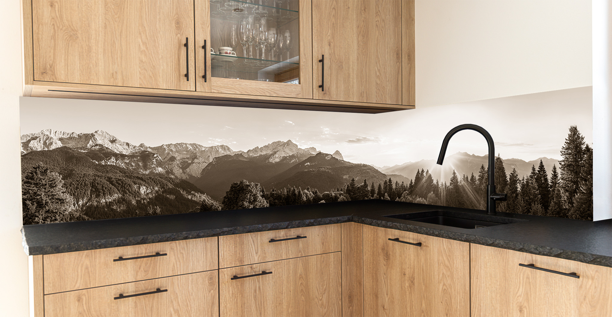 Motiv für eine Küchenrückwand - Panorama am Eckbauer - Wettersteingebirge sepia